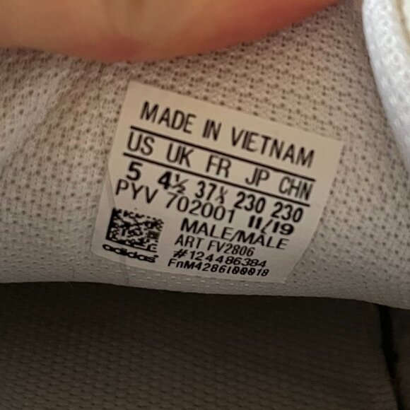 Adidas Americana vs. Superstar - Picture 13 of 14